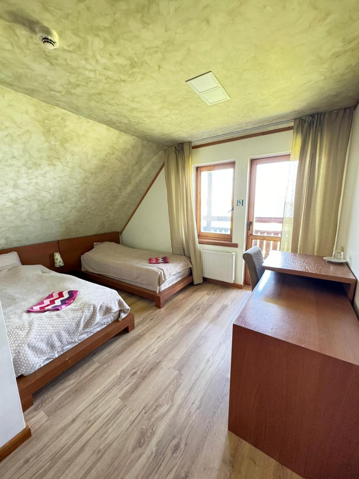Vonadzini Hotel Stāmeriena Kültér fotó
