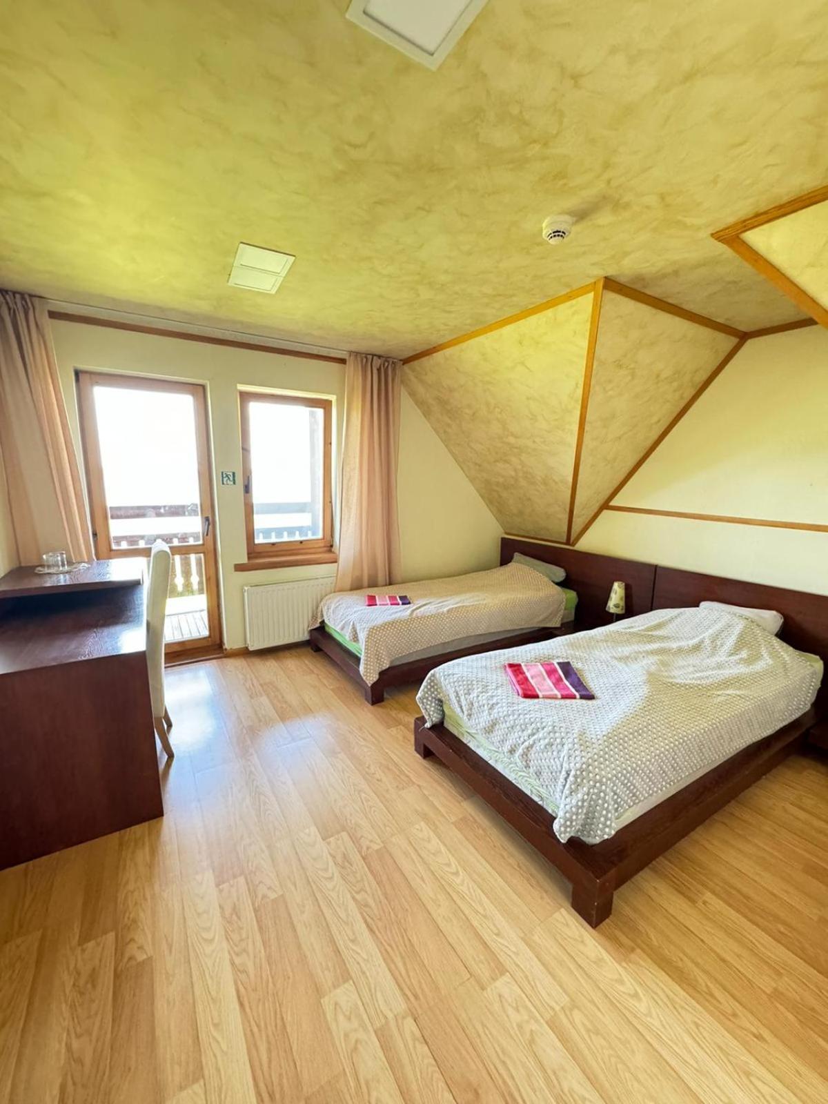 Vonadzini Hotel Stāmeriena Kültér fotó