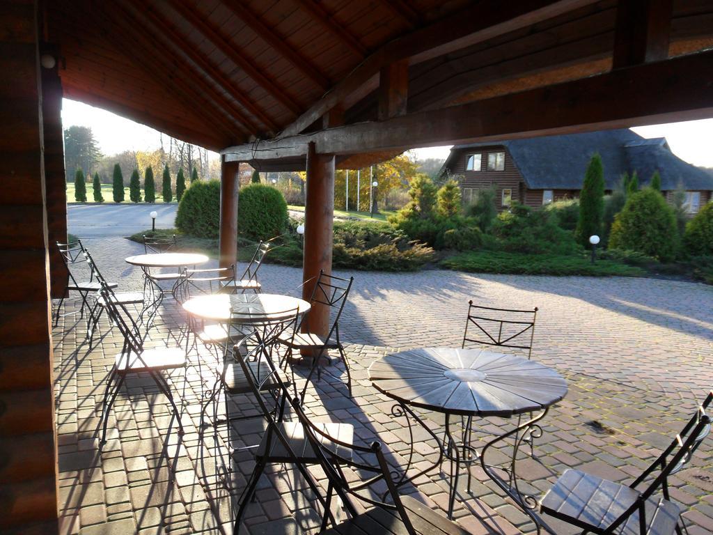 Vonadzini Hotel Stāmeriena Kültér fotó